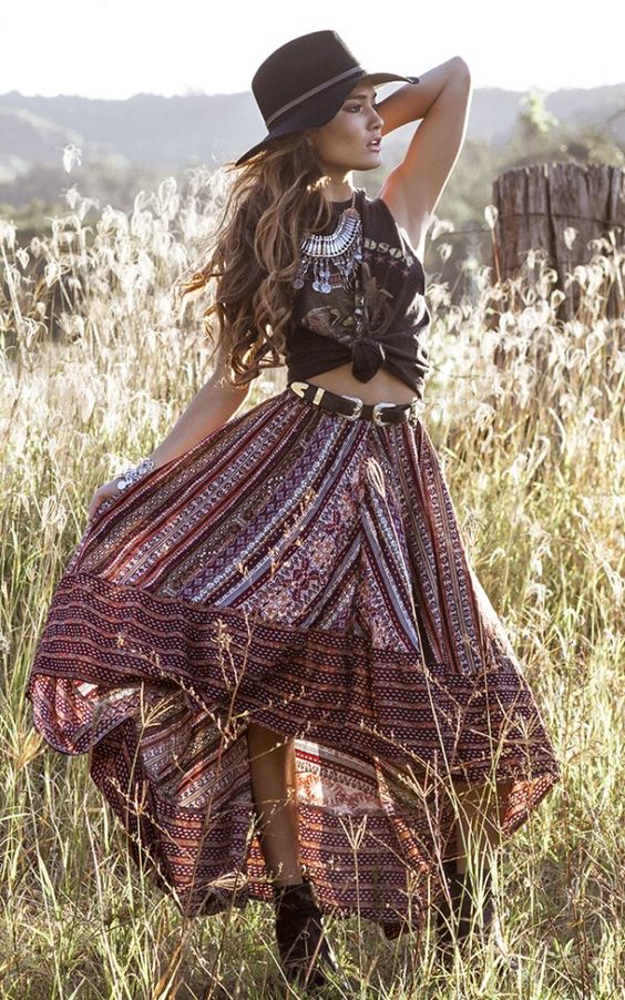 35 Adorable Bohemian Fashion Styles For Spring/Summer 2018