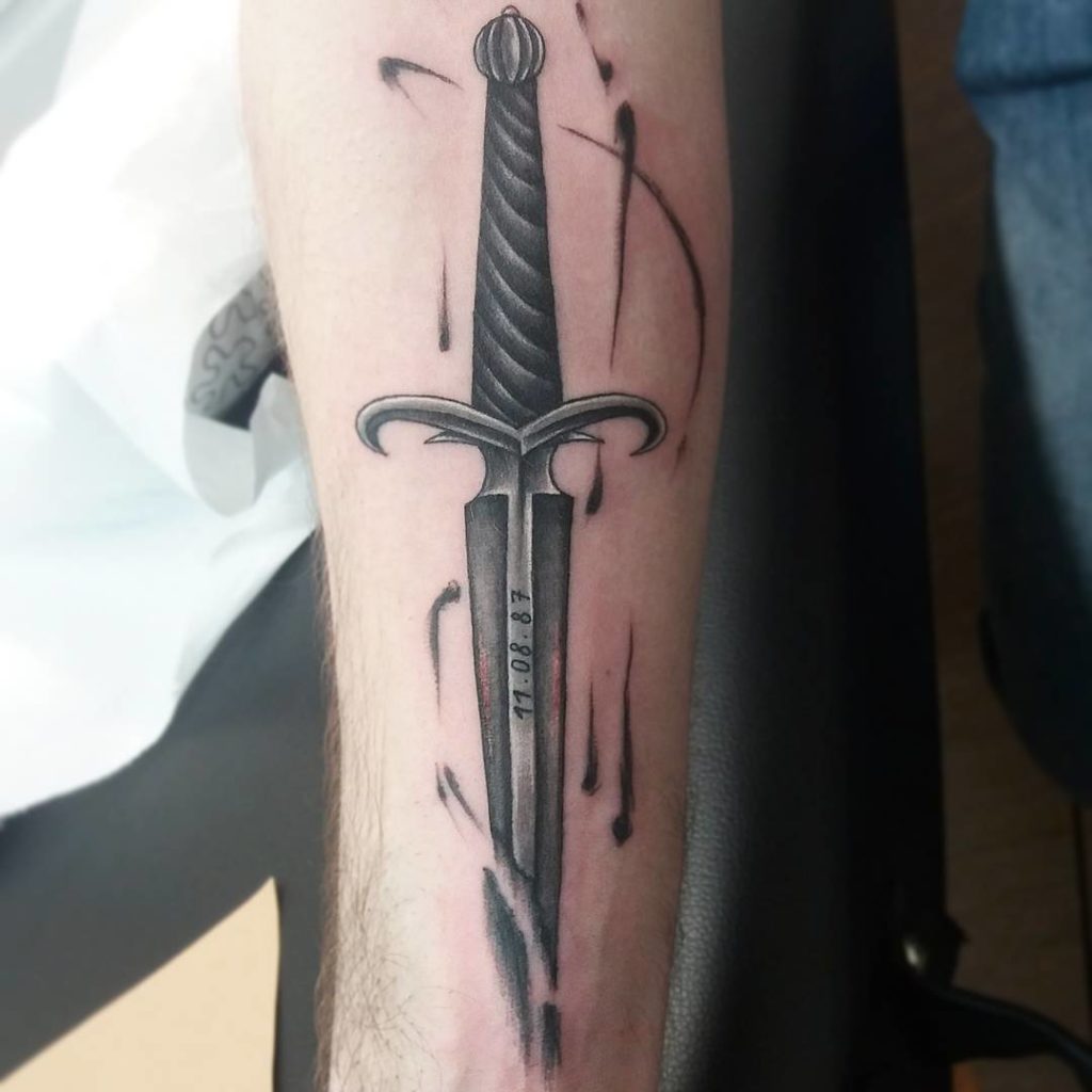 40 Flaunt Your Sense of Sophistication with These Sword Tattoo Ideas