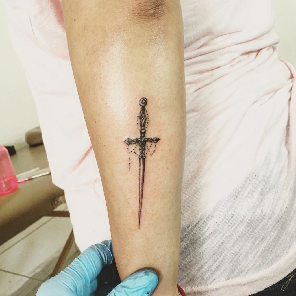 40 Flaunt Your Sense of Sophistication with These Sword Tattoo Ideas