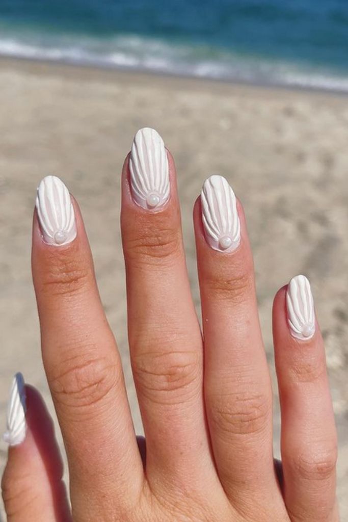 White Seashell Summer Beach Nails