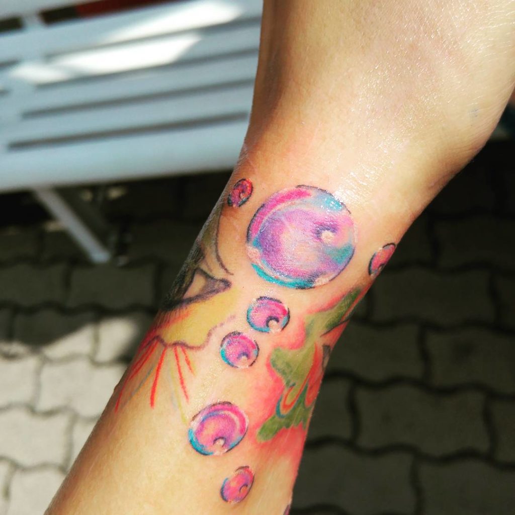 40 Eye Catching Bubble Tattoos for Men Who Think Out Of the Box - Gravetics