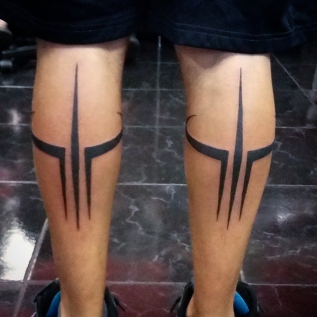 40 Perfectly Symmetrical Tattoo Designs You Must See - Gravetics