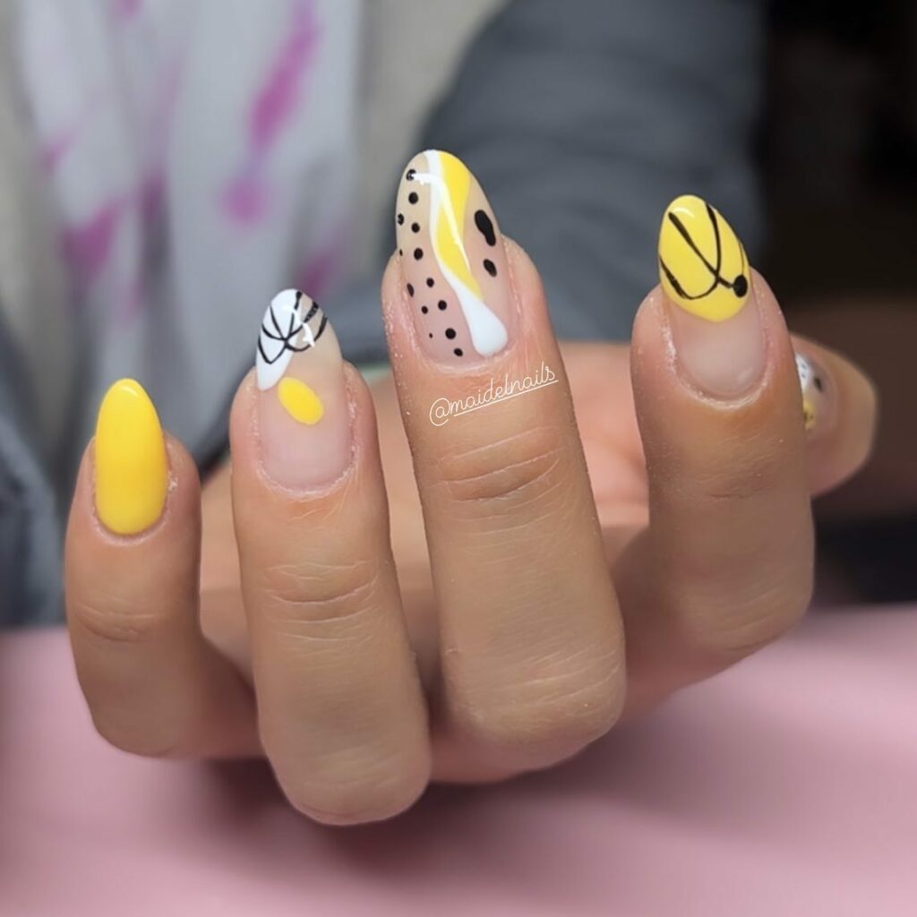 Chic Yellow Nail Art Inspiration