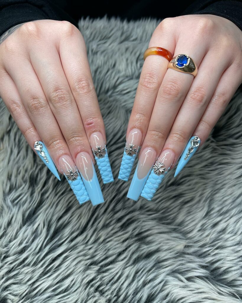 Textured Blue Glam Nails for the Season