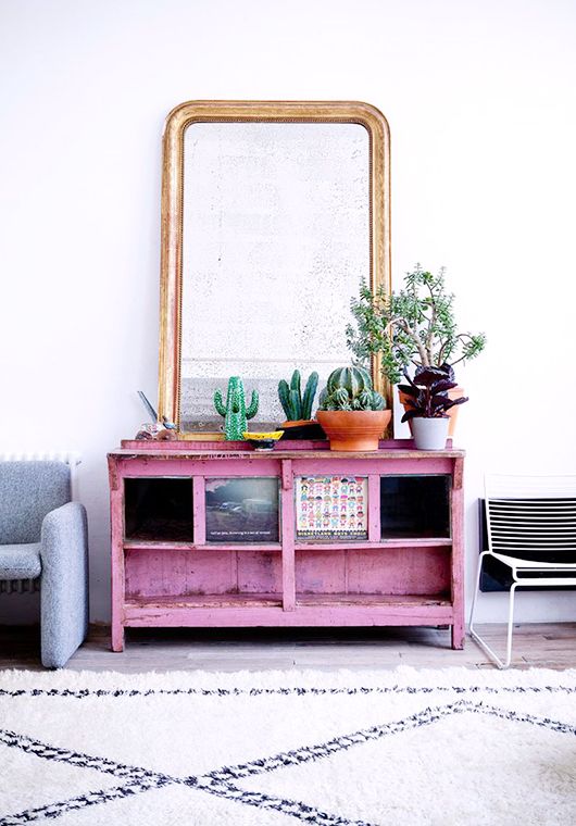 Charming Boho Living Room with a Pop of Pink