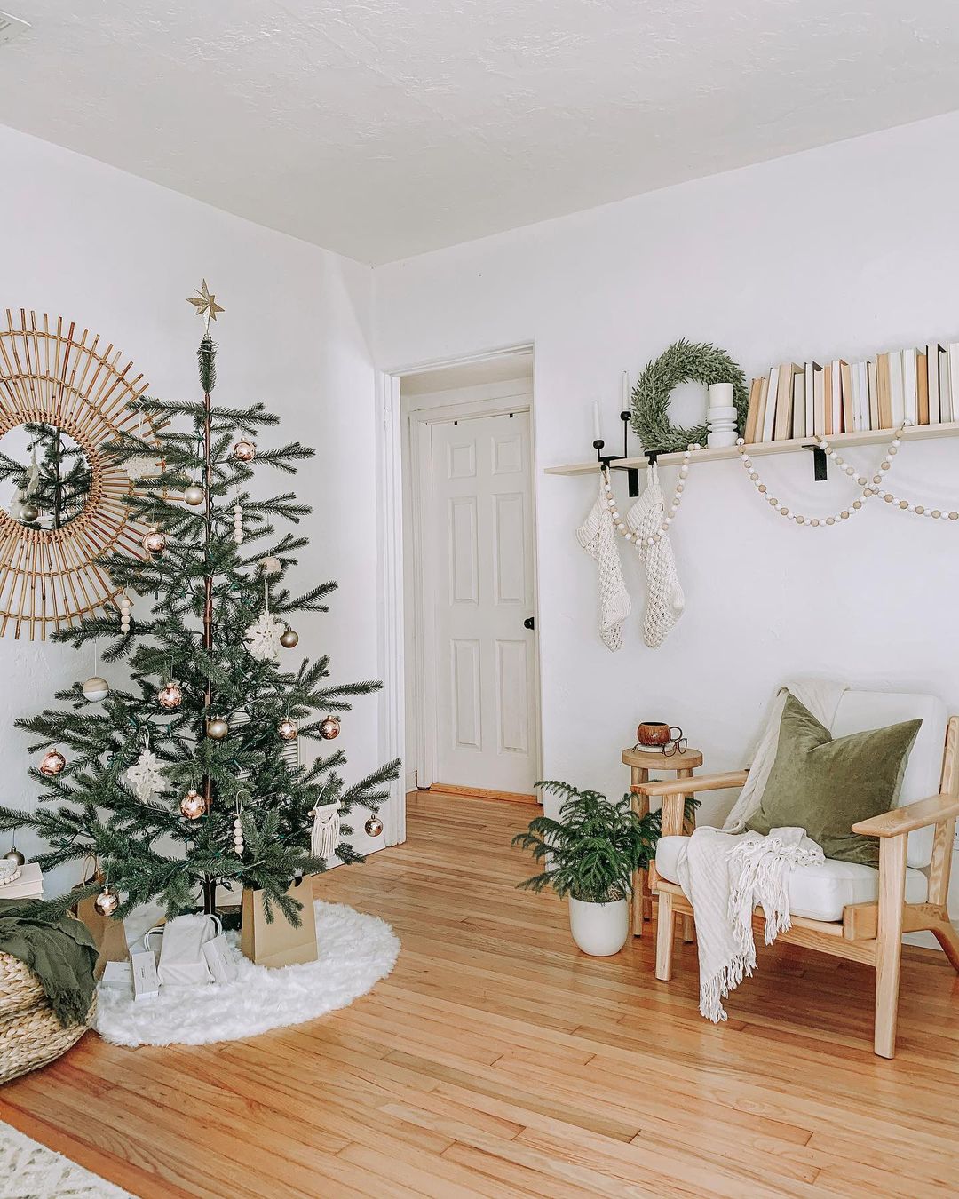 Simple Scandinavian Christmas