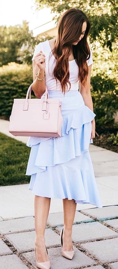 Feminine And Adorable White Dress For Summer.