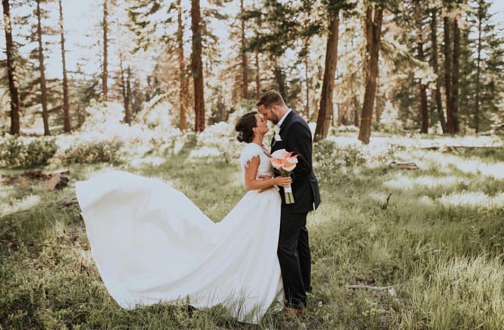 40 Gorgeous Mountain Wedding Inspiration