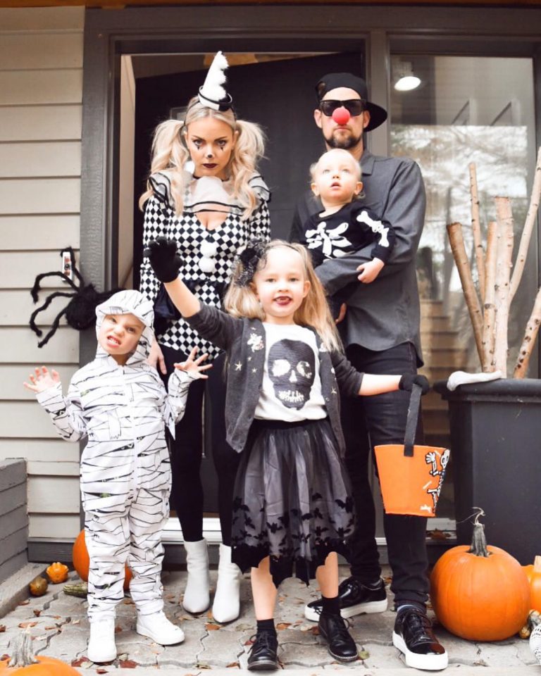 100+ Halloween Family Costume Ideas & Inspiration For Your Whole Clan