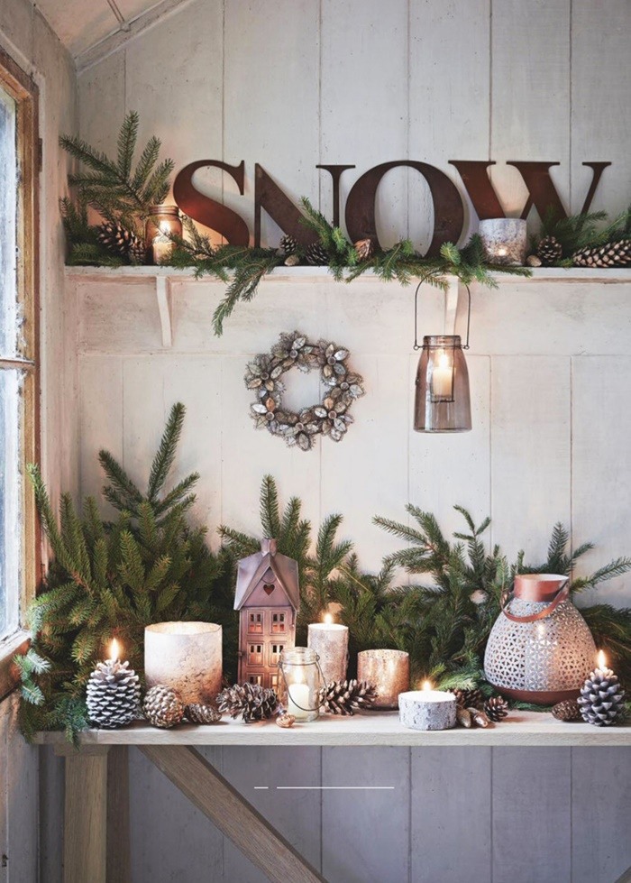 Natural wood decor to your festive celebrations.