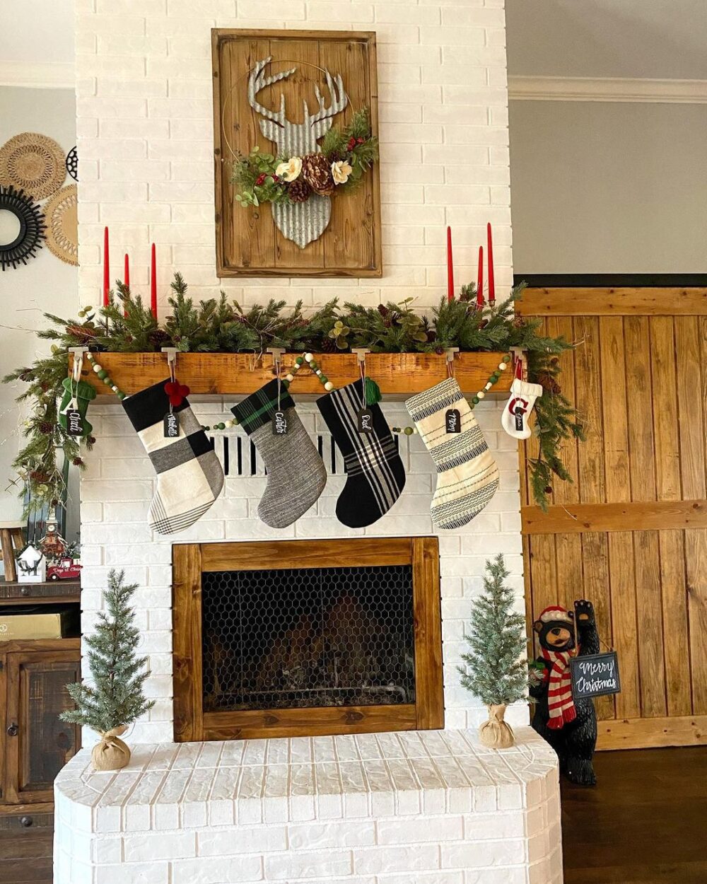 Farmhouse Christmas Mantel Decor