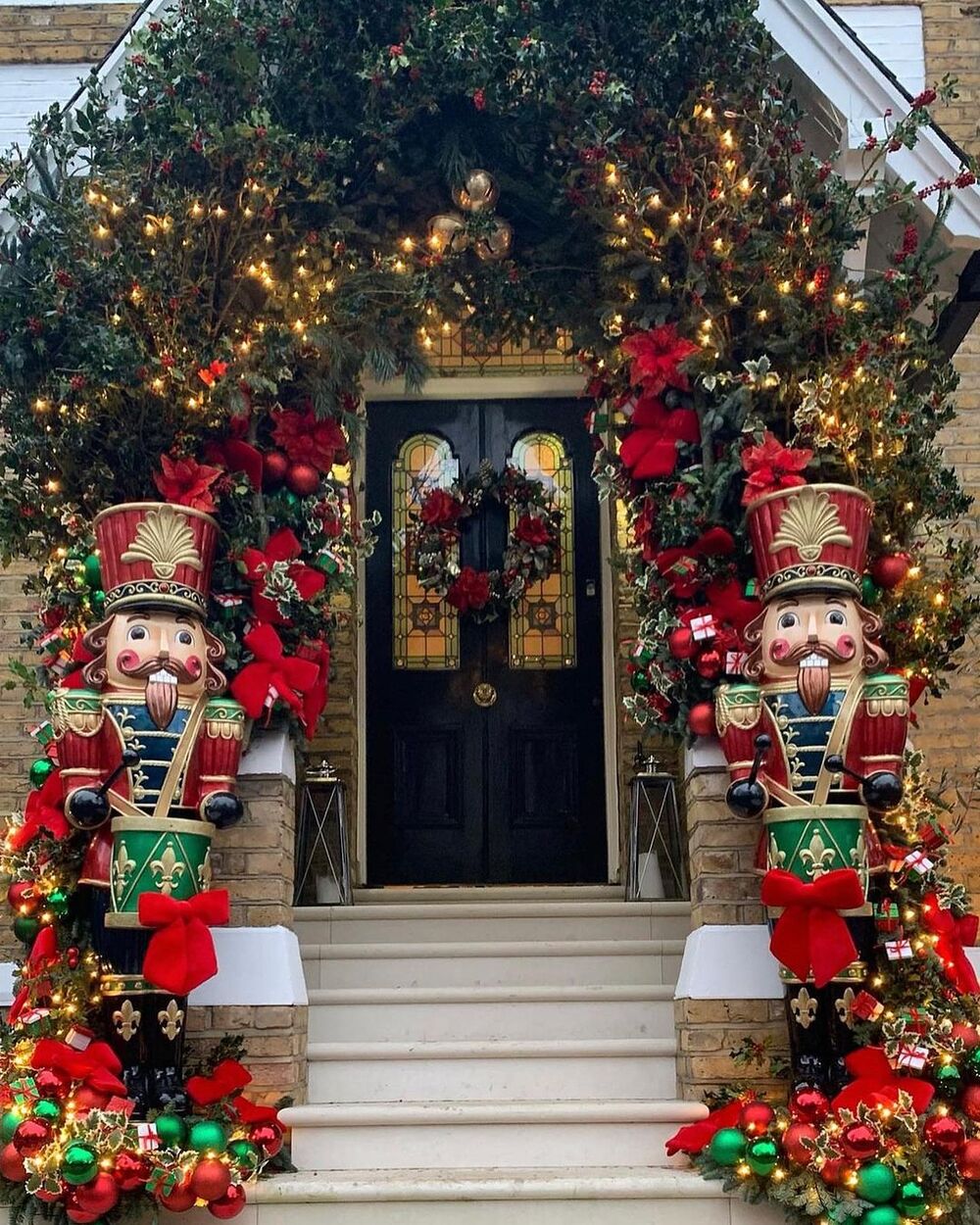 Classic Christmas Decor