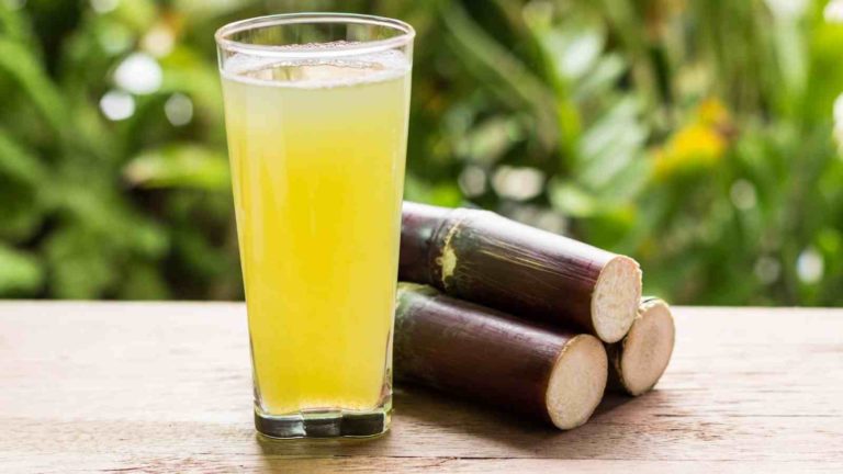 healthy-yet-mouthwatering-sugarcane-juice