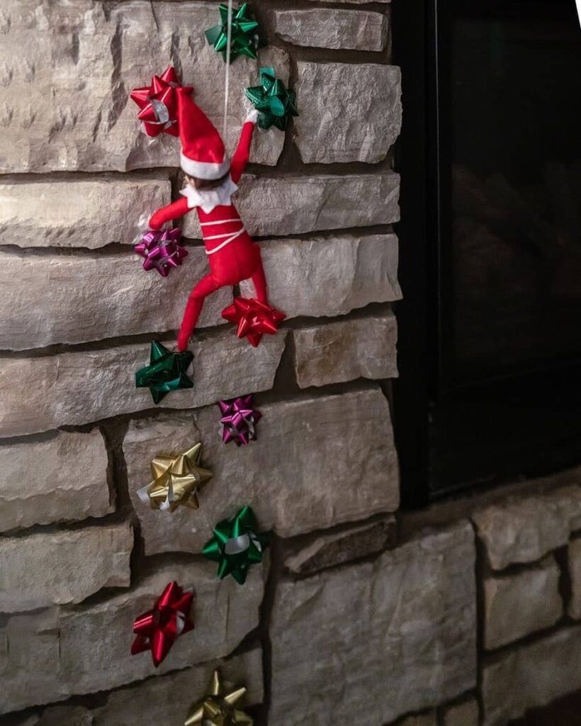 Bow climbing Elf