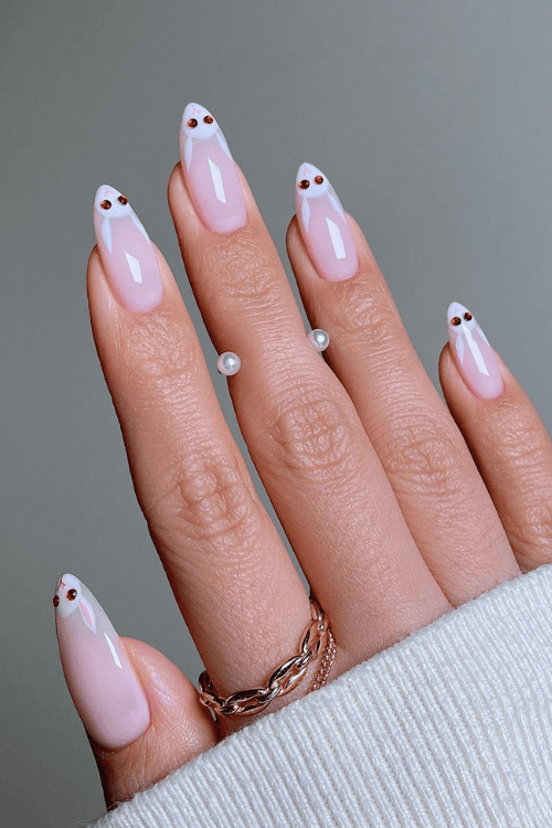 Bunnicula nails