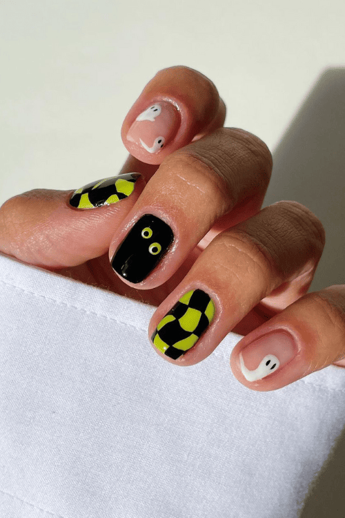 Glow-in-the-dark nails