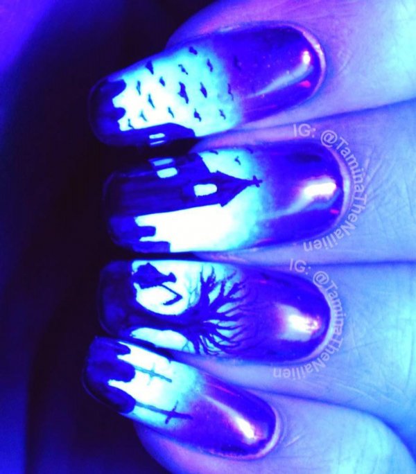 Glowing Nails With UV Coating