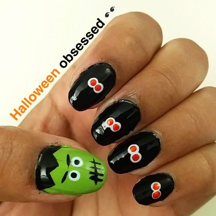 Green And Black Frankenstein And Eyes Nails 