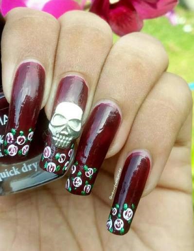 Skull & Roses Painted On Your Nails