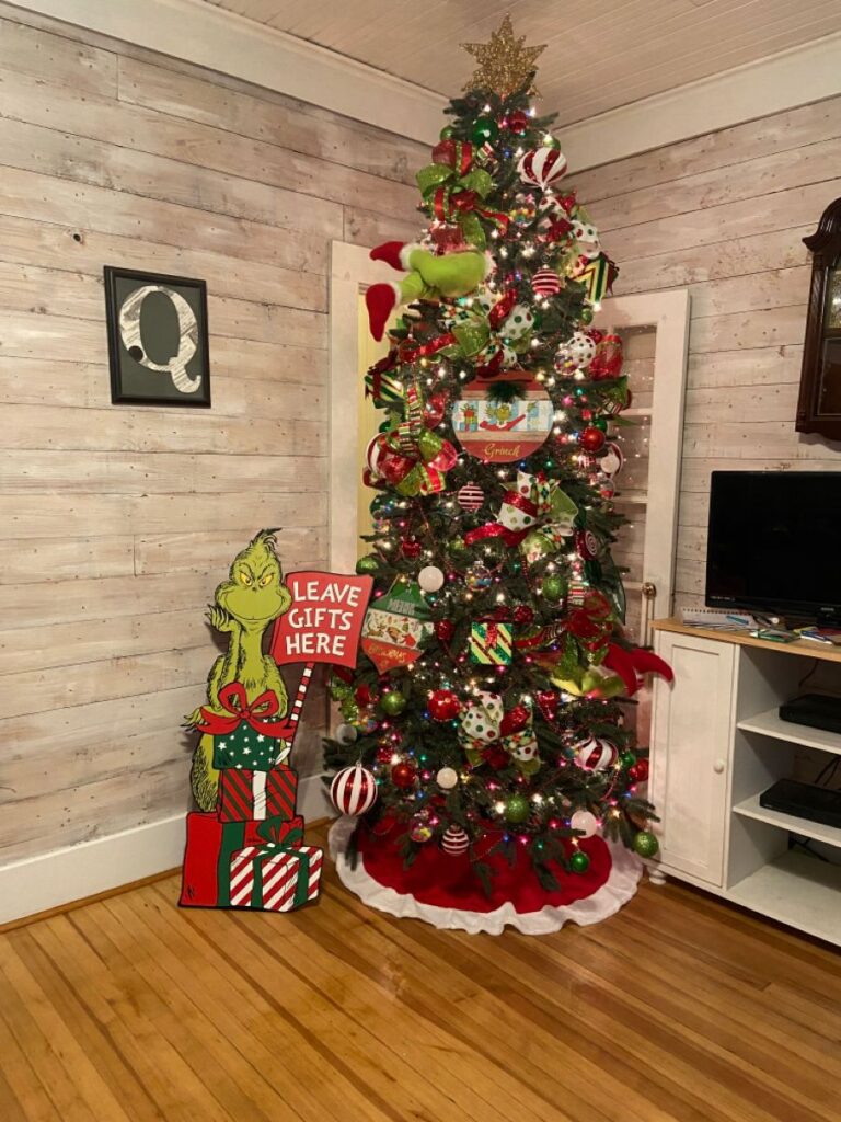 60 Creative Christmas Tree Ideas: Get Inspired And Festive This Holiday ...