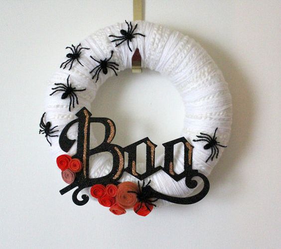 Easy Black Halloween Wreath Idea