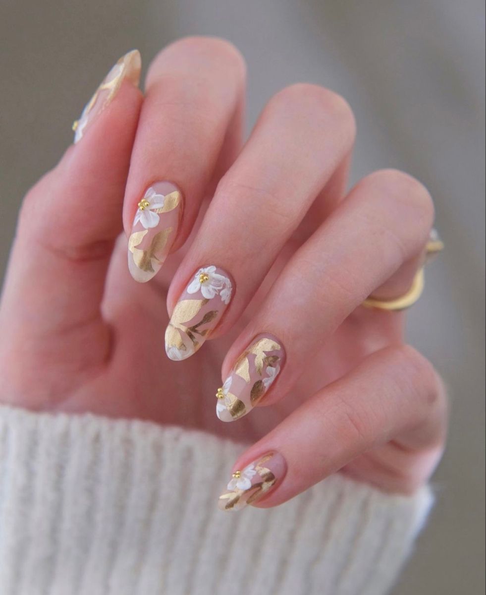 Gold white floral nails