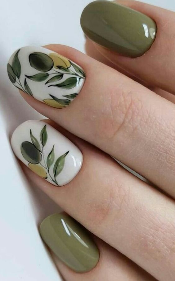 Green spring nails