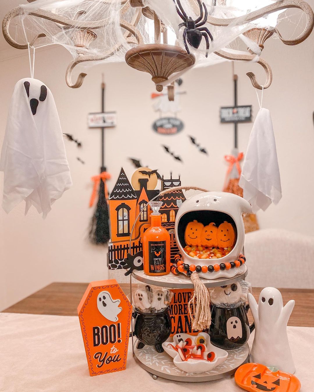 Modern Halloween Decor