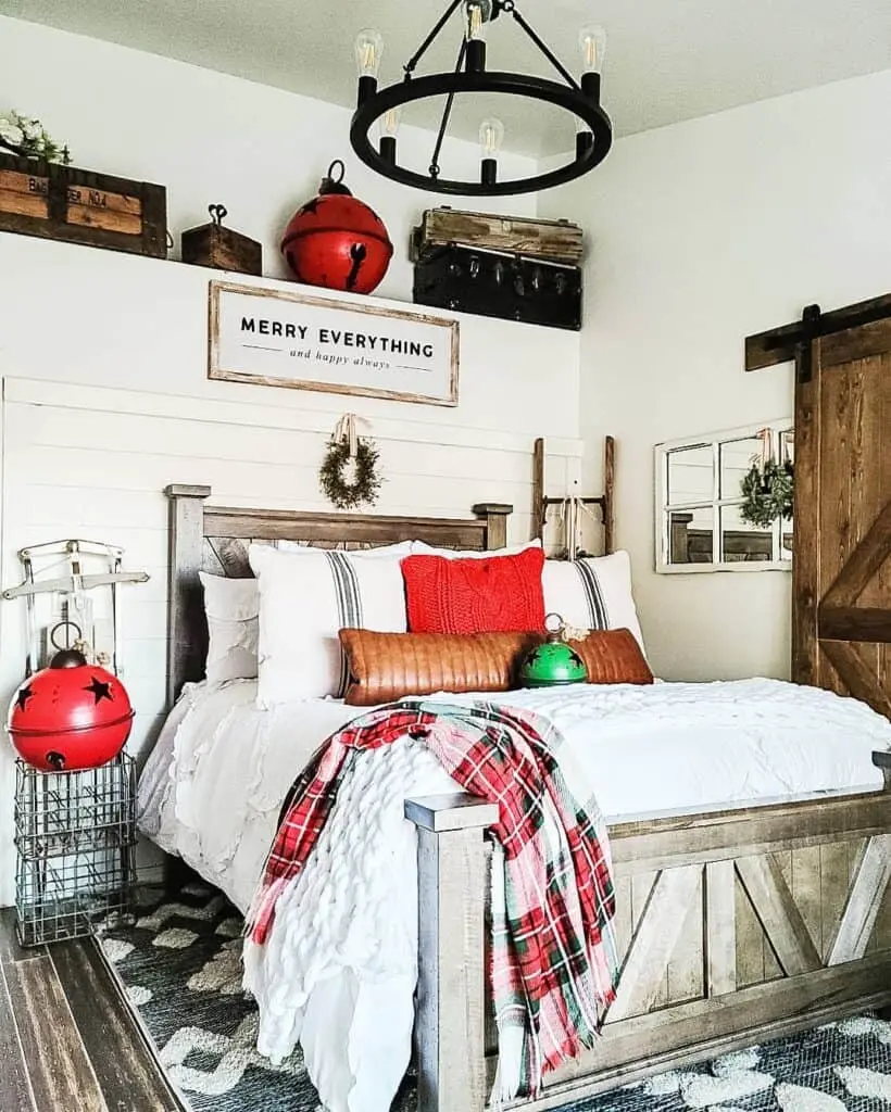 Christmas Bells Décor Ideas for a Child’s Bedroom