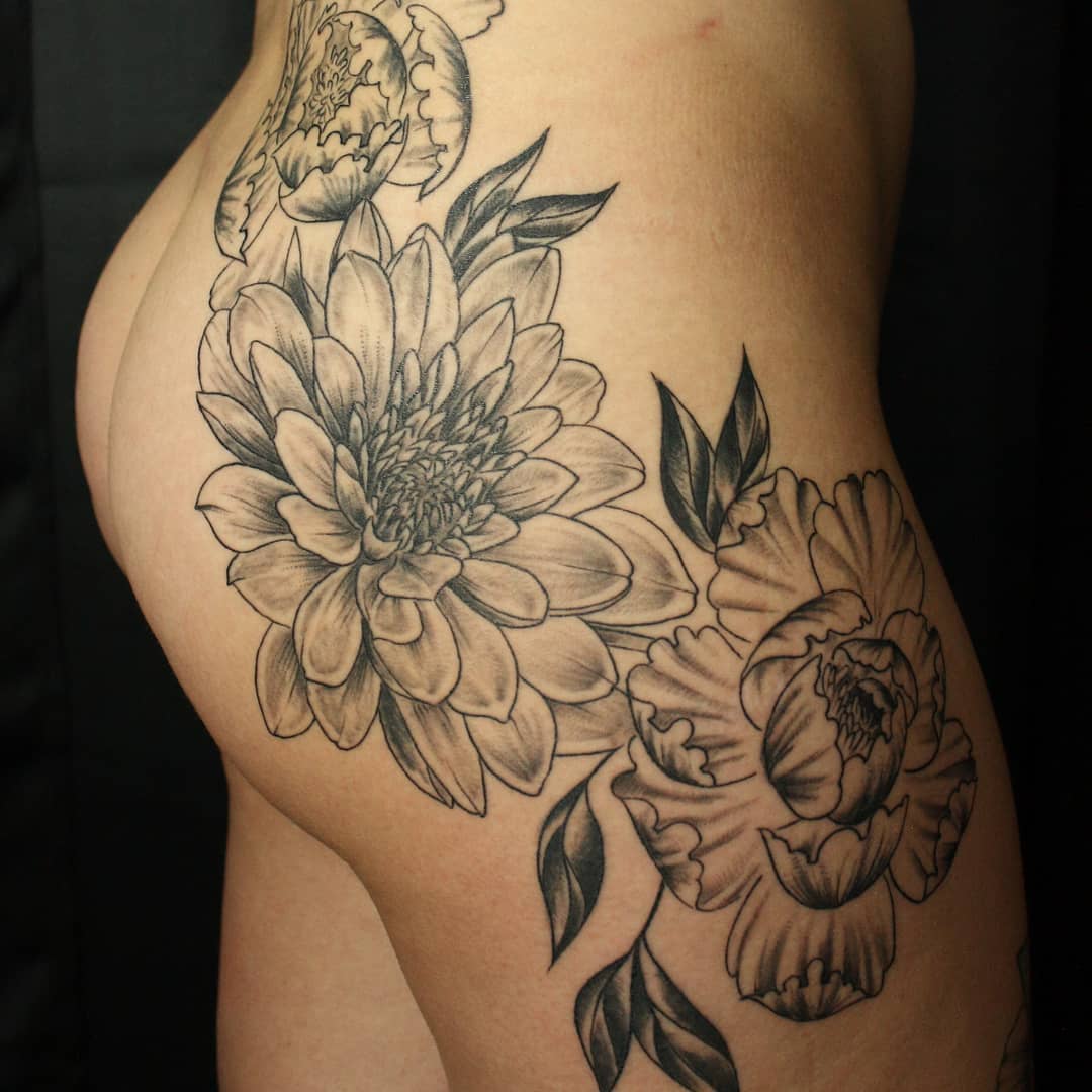 Dashing Line Work Floral Hip Tattoo Design