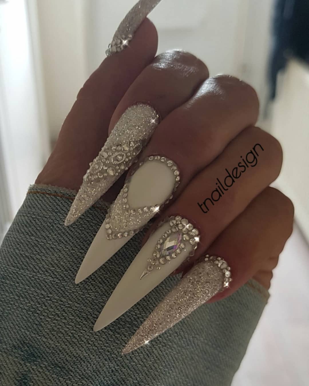 Exquisite Decorated White Stiletto Nails