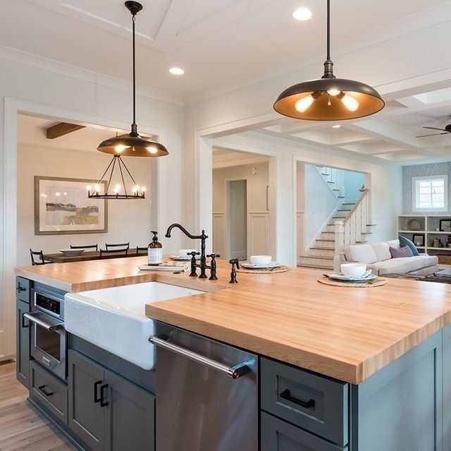 30 Creative Kitchen Island Ideas to Inspire Your Home in 2025 12 Farmhouse Sink
