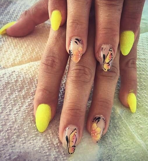 Impressive Neon Yellow Nails