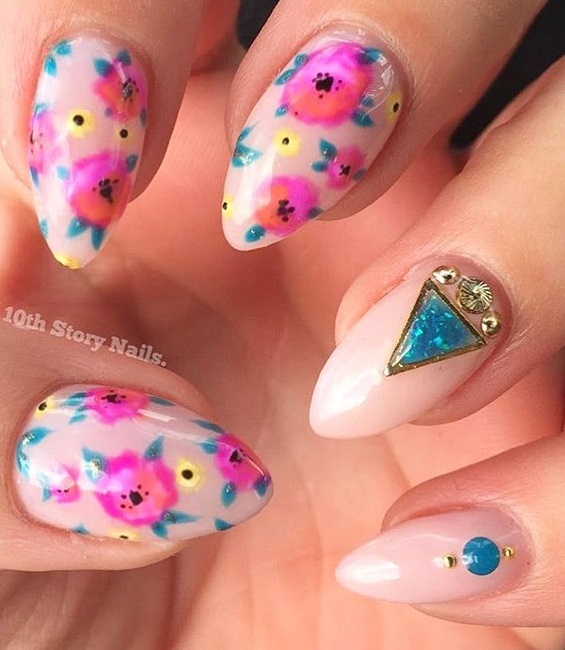 Pretty Summer Party Nails