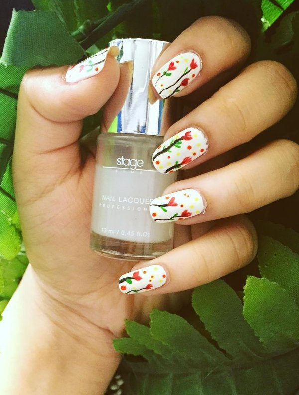 Superb Summer Nails With Tulip