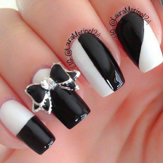 Attractive Monochrome White and Black Nail Art