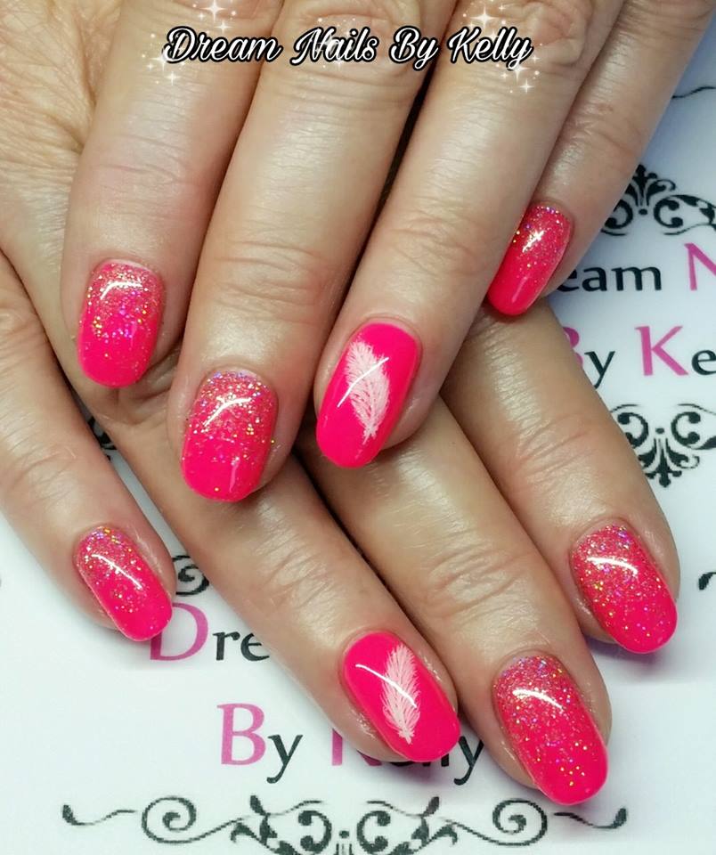 Bright Gel polish manicure Sizzling Pink with Magpie Glitter