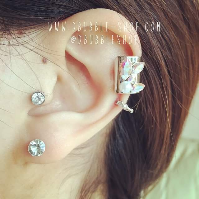 Cool Tragus Piercing Stud with Sparkly Stone Setting