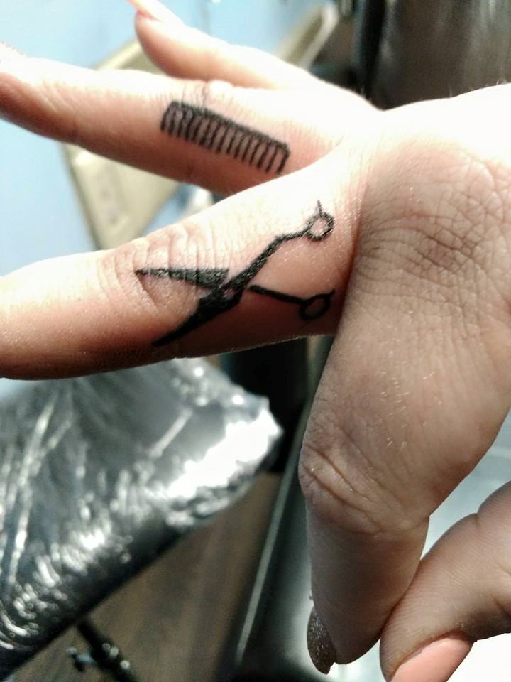 Couple Finger Tattoo Trending