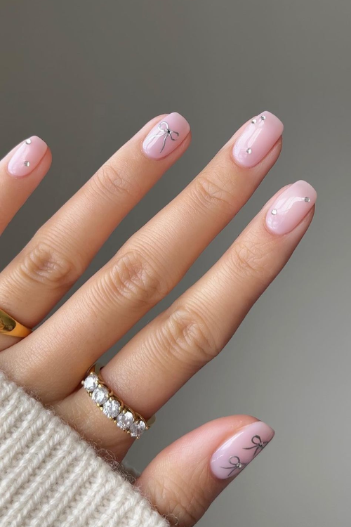 30 Creative Nail Art Ideas: Unlock Stunning DIY Designs at Home! 21 Mirror Chrome