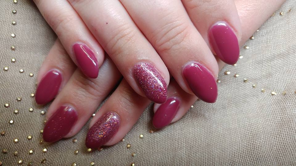 Pink Glitter UV Gel Nails