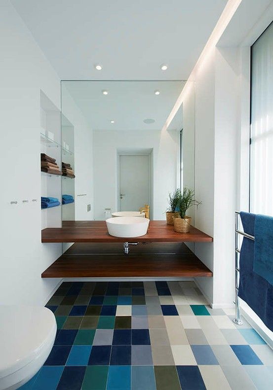 Colorful Minimalist Bathroom Design