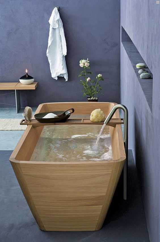 Modern Wooden Bathtub Bliss