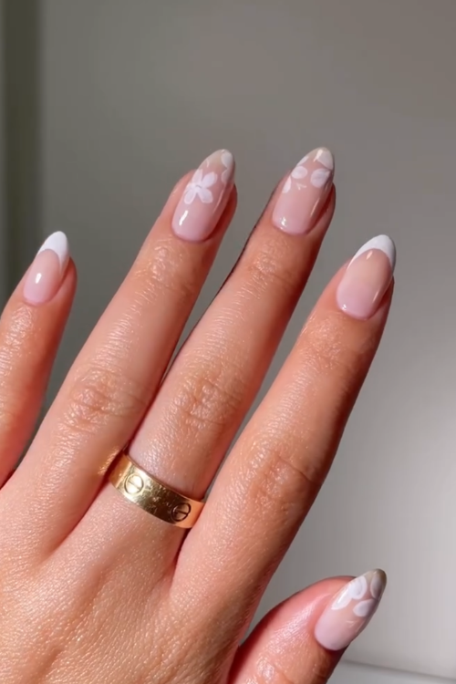 30 Creative Nail Art Ideas: Unlock Stunning DIY Designs at Home! 8 chic white florals