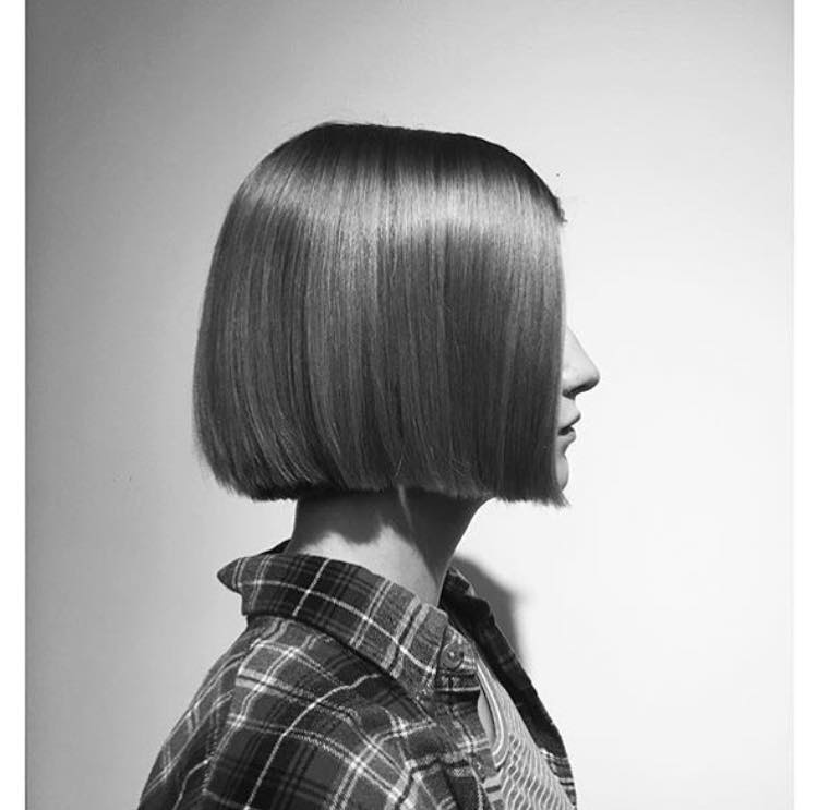 Cute Blunt Bob Hair Cut Design