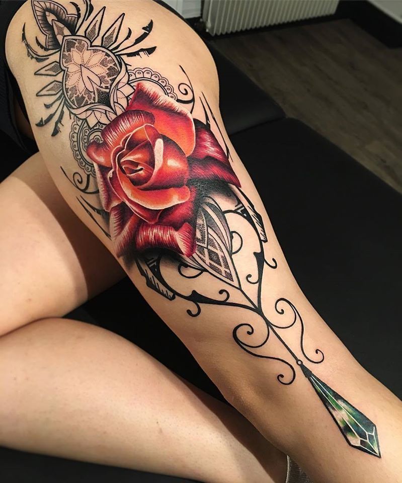 Drool worthy Watercolor Tattoo on Leg