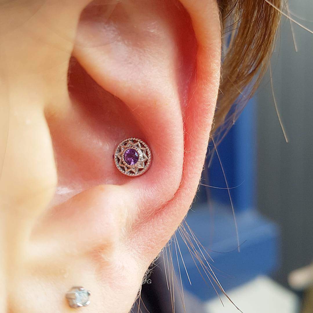 Exceptionally Beautiful Purple Sapphire Centred Round Silver Stud