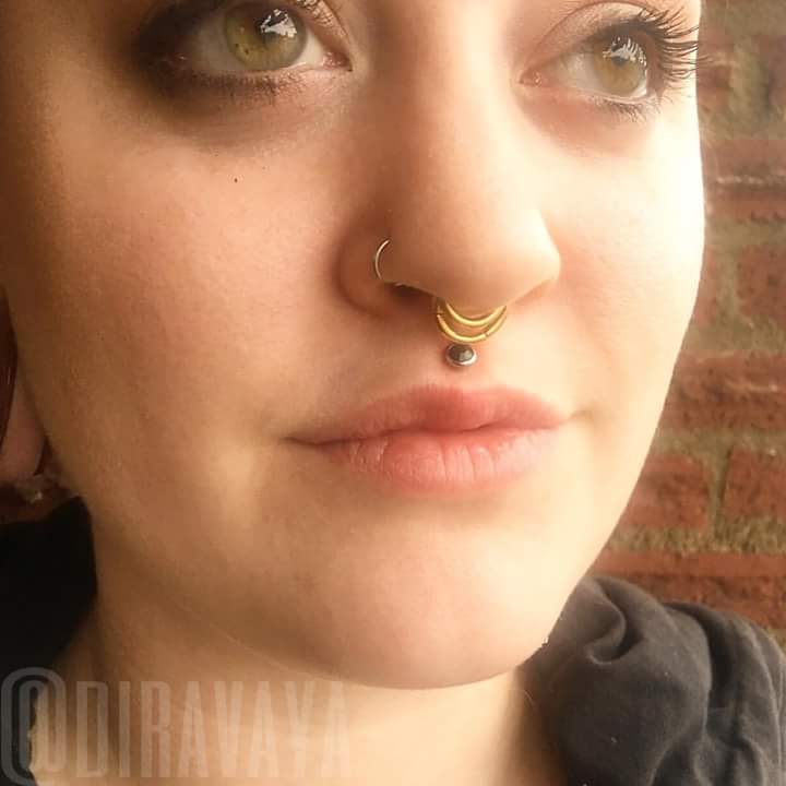 Gold Rings for the Septum with Medusa Piercing Underneath