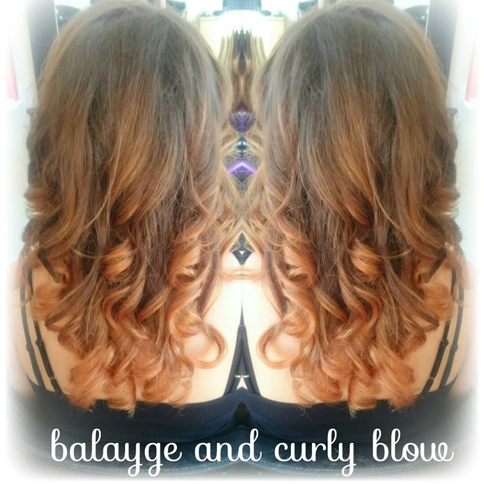 Gorgeous Balayge Freehand Seamless Colour with a Long Curly Blowdry Hair