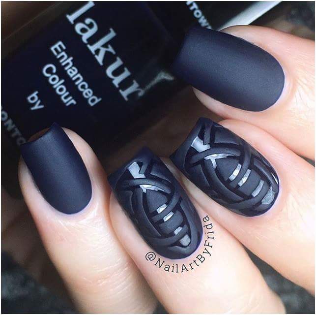 Graceful Black Matte Nail Art